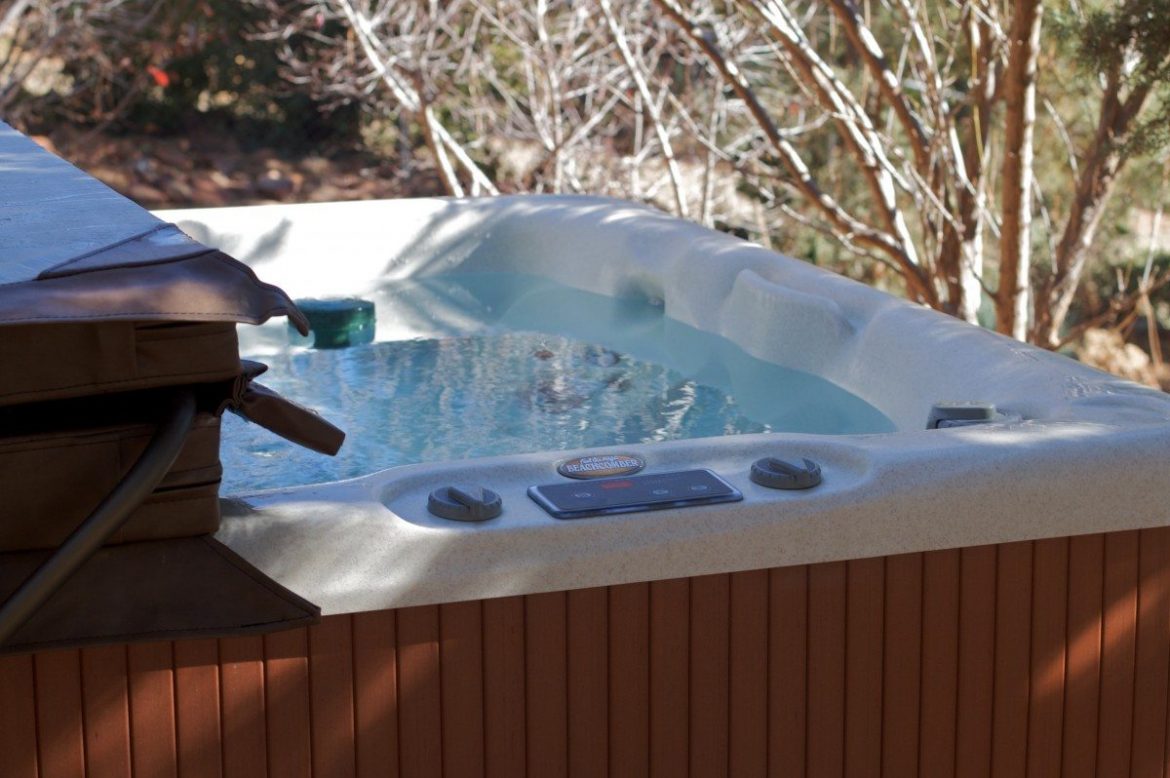 How to Choose the Best Hot Tub for Your Home?